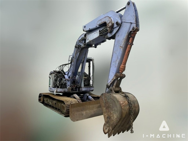 HITACHI EX135SR