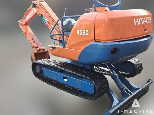 HITACHI EX30