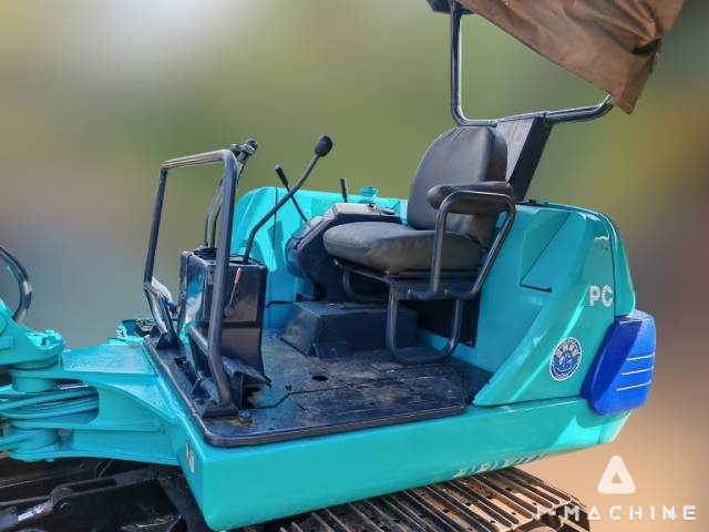 KOMATSU PC20-7