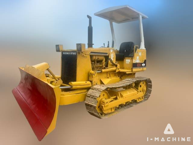 KOMATSU D21A