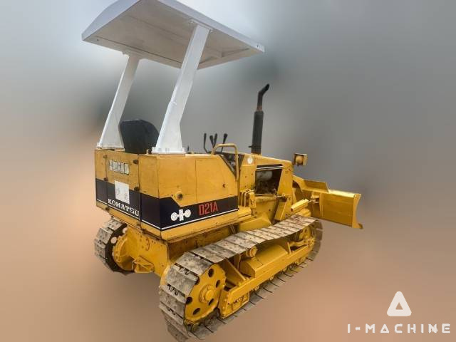 KOMATSU D21A