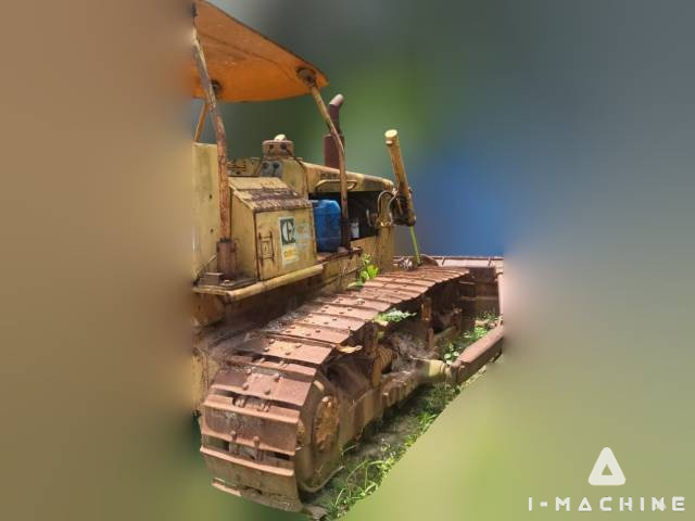 CATERPILLAR D6D