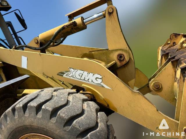 XCMG LW300KN