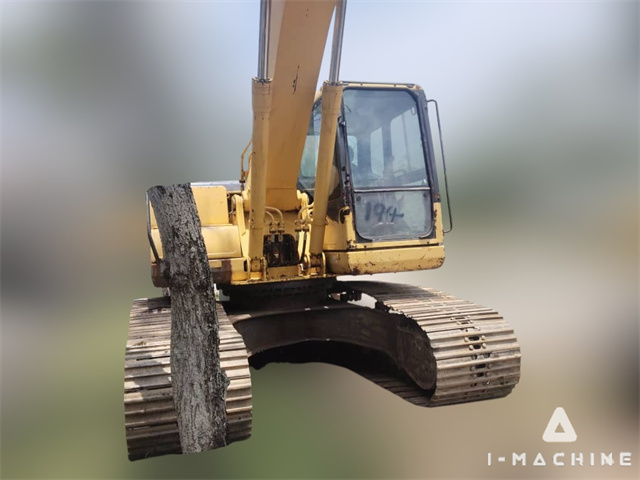 KOMATSU PC200-7