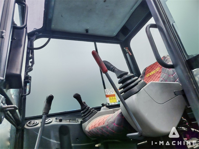 KOBELCO SK60-8