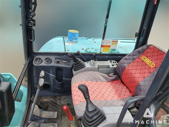 KOBELCO SK60-8