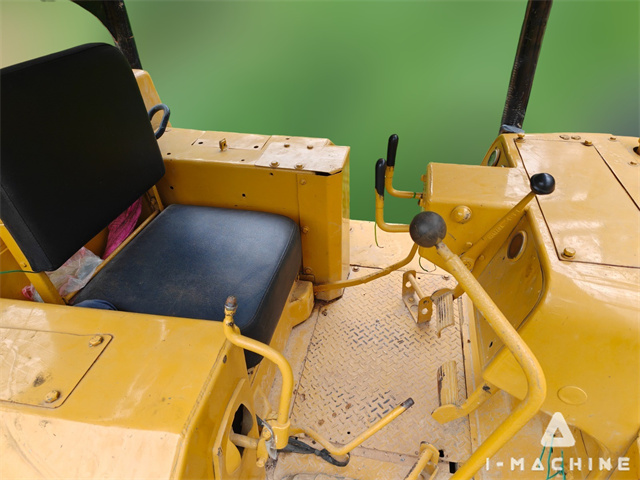 CATERPILLAR D6D