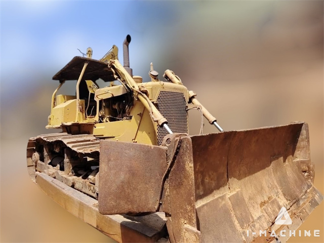 CATERPILLAR D6D