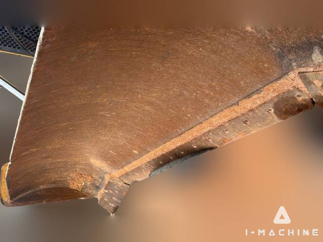CATERPILLAR D6G2