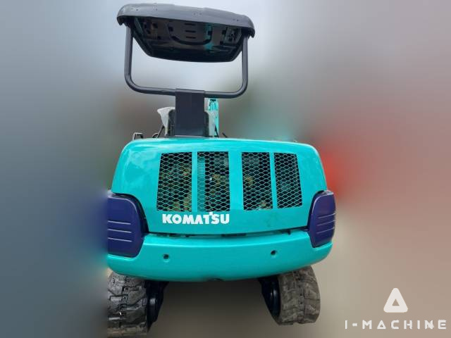 KOMATSU PC30-7