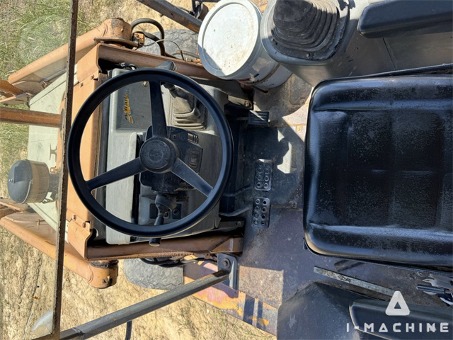 CASE 580 L2