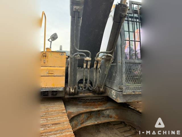 VOLVO EC200D