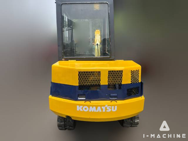 KOMATSU PC30-6