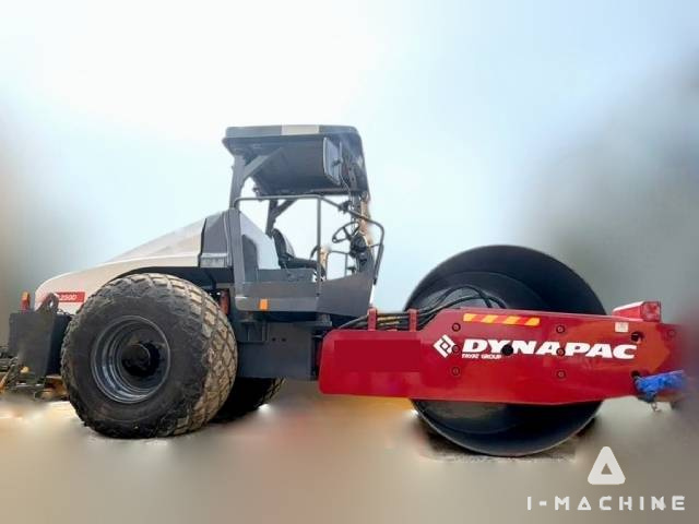 DYNAPAC CA250D