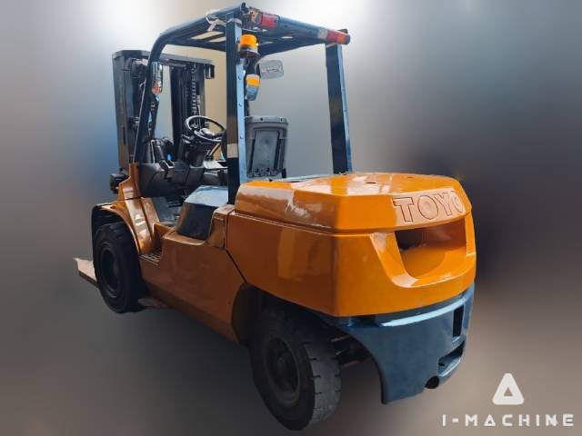 TOYOTA 02-7FD45
