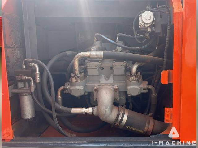 HITACHI EX200-5