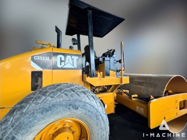 CATERPILLAR CS533E