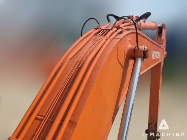HITACHI EX200-1