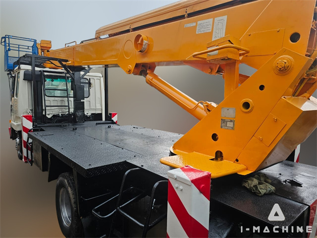 AICHI SK240