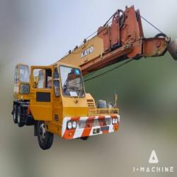 Cranes KATO NK160B-II Mobile Crane MALAYSIA, JOHOR