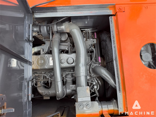 HITACHI EX135USR