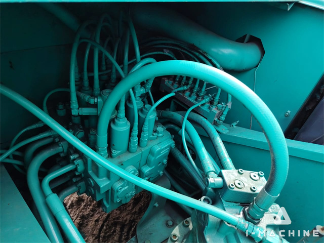 KOBELCO SK200-8