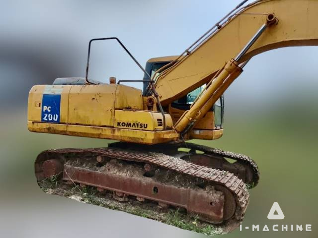 KOMATSU PC200-7