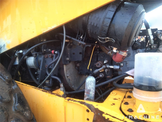 JCB 116D