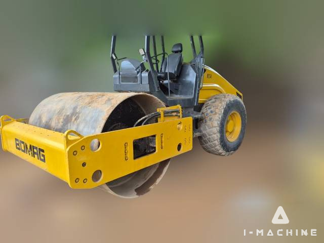 BOMAG BW211D-4