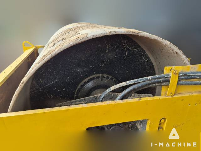 BOMAG BW211D-4