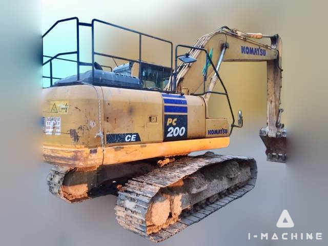 KOMATSU PC200-10MO