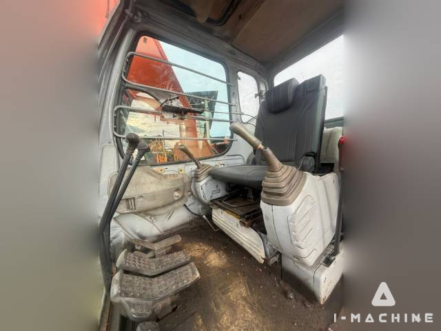 HITACHI EX120-5